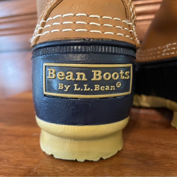 LL Bean Women’s Waterproof Bean Boots Duck Boot Size 6M Tan Leather & Navy Blue - Picture 4 of 17